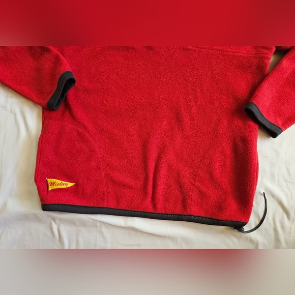 Mickey & Co Womens Red Emblem Pullover Long Sleeve Fuzzy Jacket Size Medium - Picture 2 of 13
